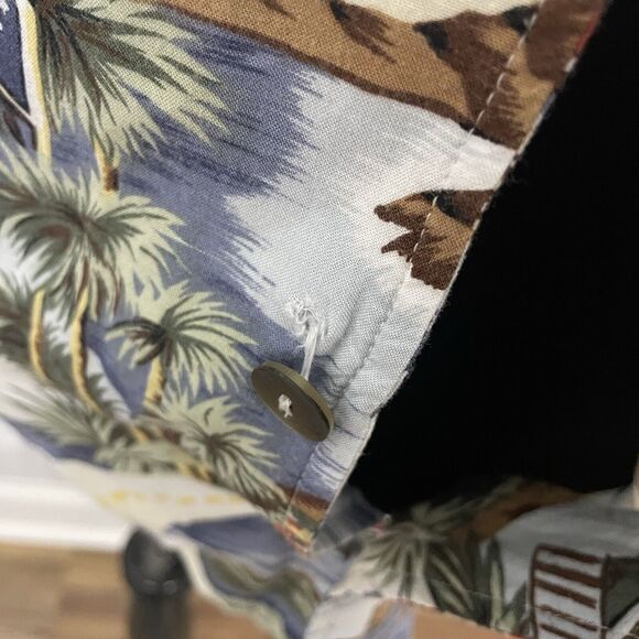 VTG Warner Bros Men's XXL Taz Devil Beach California Hawaiian Button-Up Shirt - Picture 6 of 9